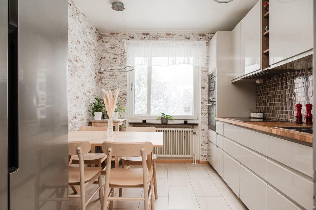 Smakfullt inredd och renoverad 2:a!