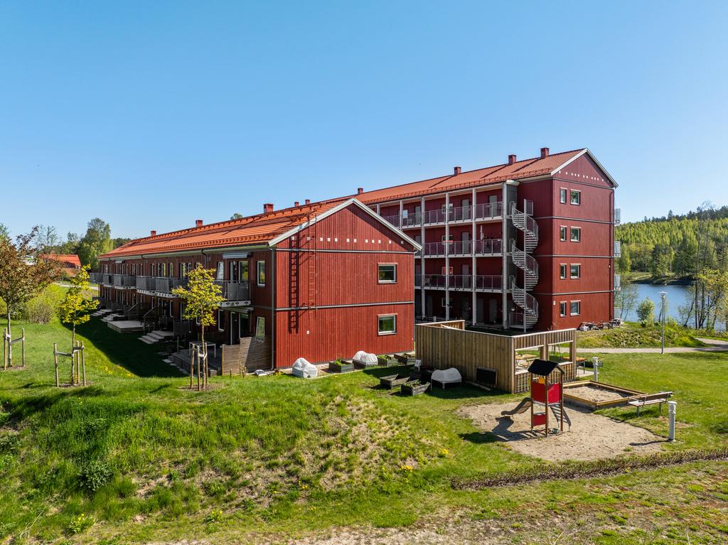 Modern 3:a med stilren planlösning och balkong