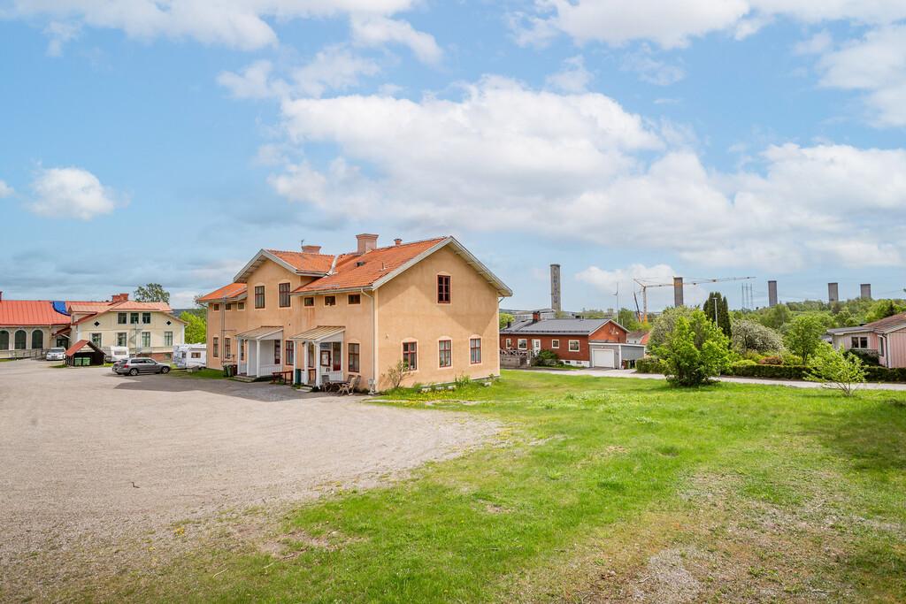 Rymlig fastighet med stor utvecklingspotential – anrika Kubikenborgsskolan från 1885 bild 3