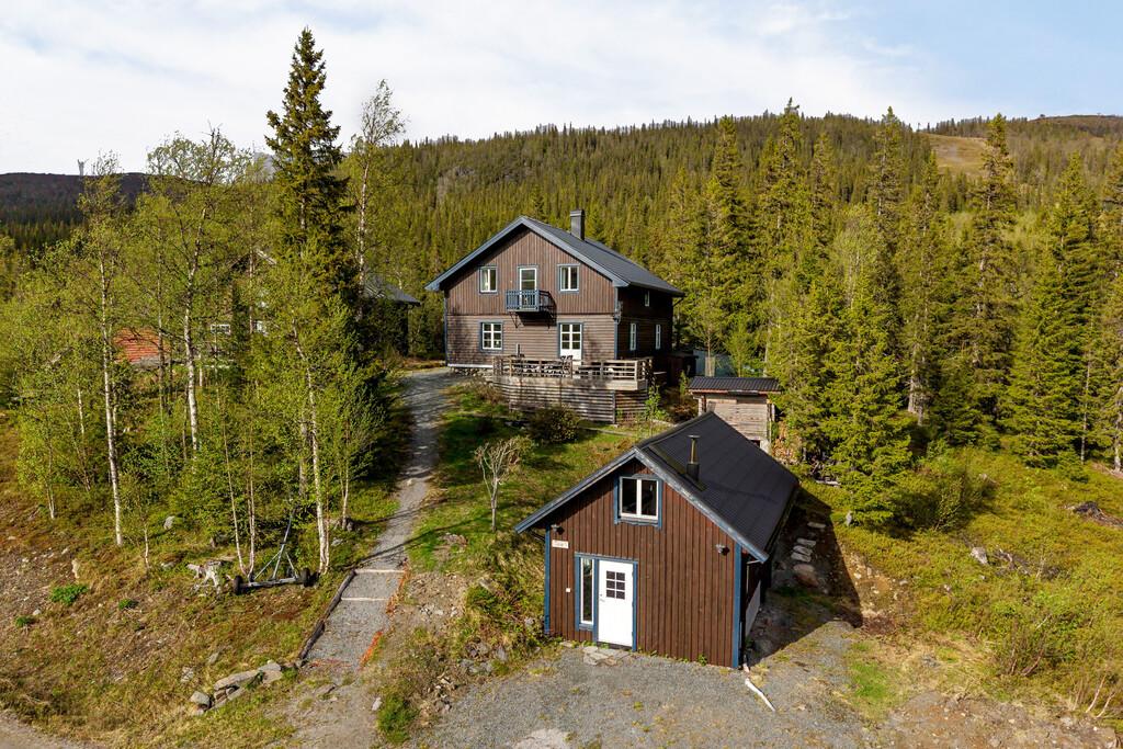 Drömläge i Borgafjäll – fjällvilla med utsikt, ski-in och skoterled vid huset