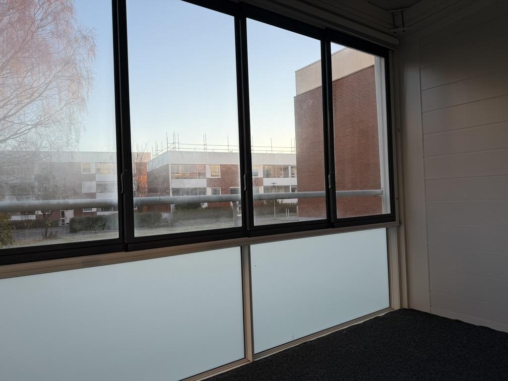1:a med inglasat uterum och låg månadsavgift på Nedre Haga bild 2