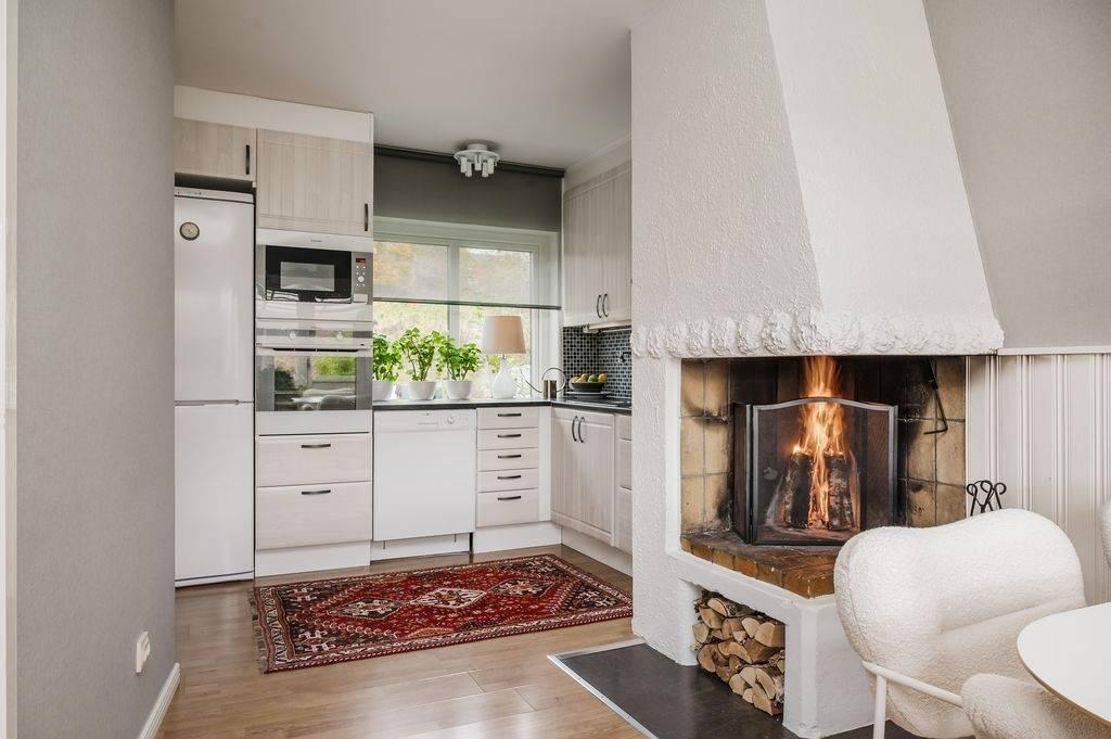 Radhusdröm med källare och solig altan i populära Hemmanet! bild 2