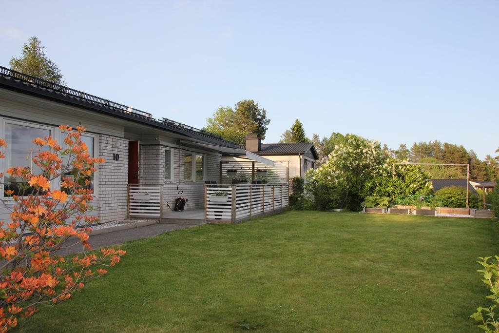 Genomgående renoverad villa med attraktivt läge i Bydalen!