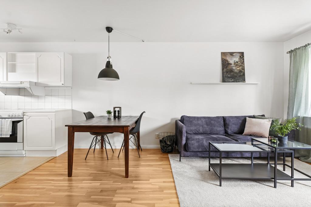 Inflyttningsklar 1,5:a med smart planlösning, balkong och hiss bild 3