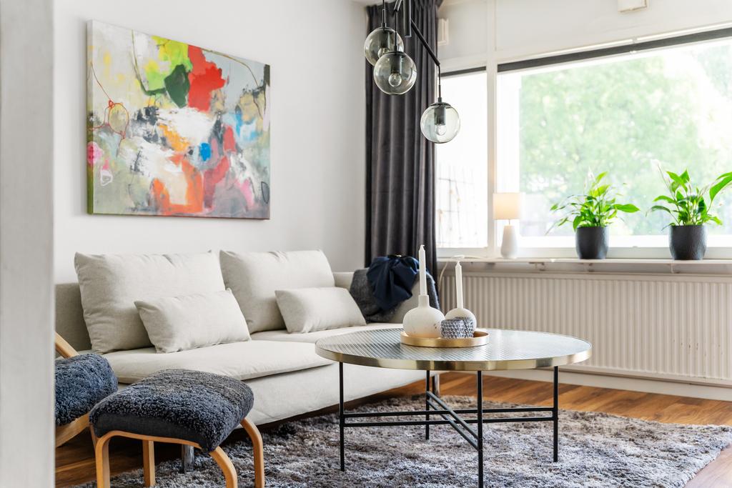 Smart planerad 1,5:a i markplan med inglasad balkong i söderläge bild 3