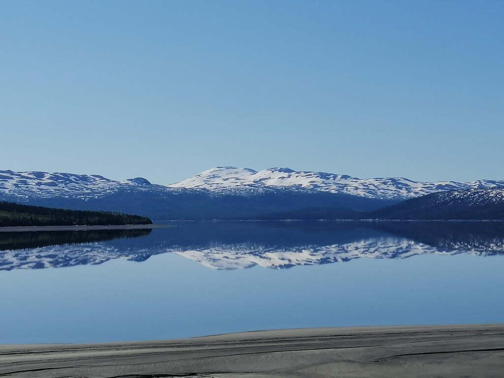 Unik hörntomt med ski in/out, skoterläge och fjällen direkt utanför dörren bild 3