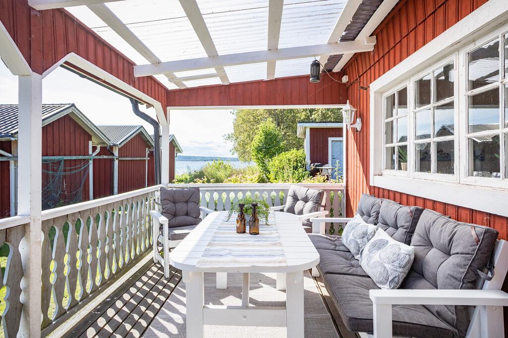 Havsnära stuga med hamnläge – en unik plats vid vattnet bild 3