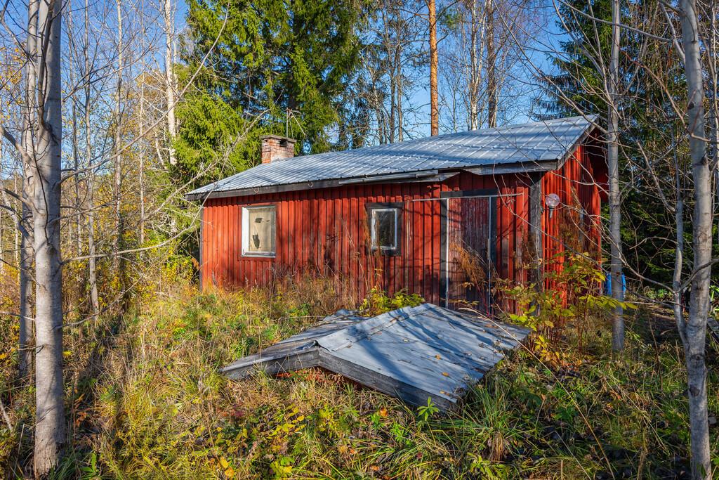 Tomtmark med byggnad i Sörnedansjö bild 2